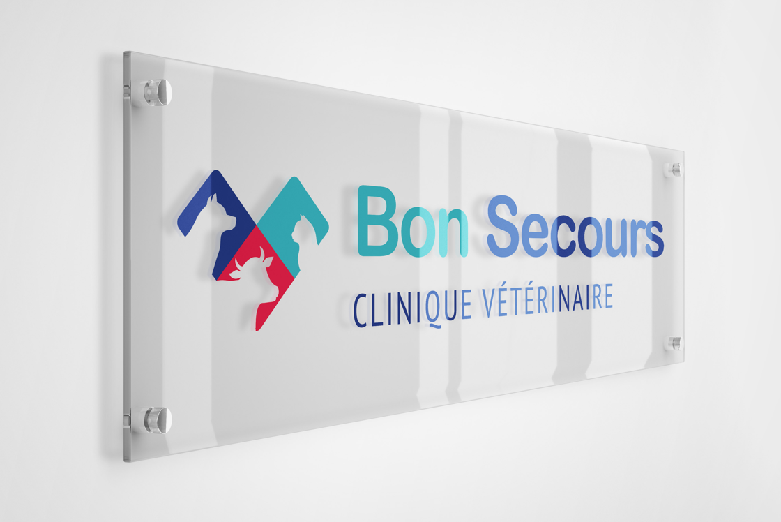 Logo Bon secours sur plaque en verre